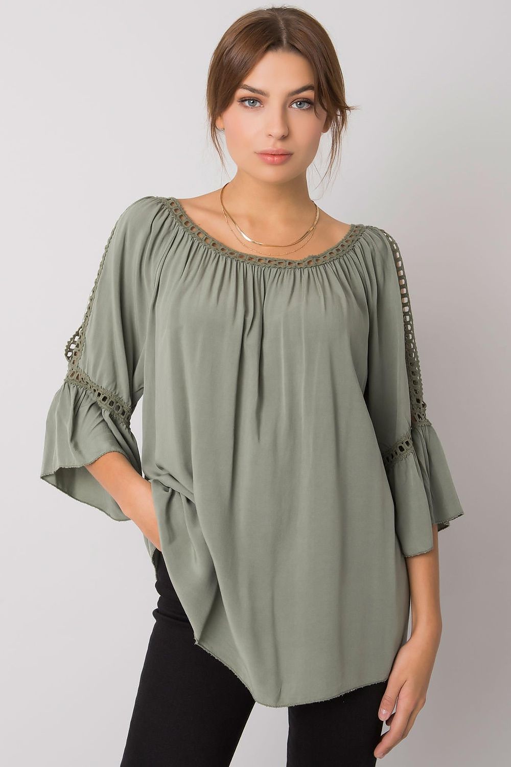 Blouse model 165902